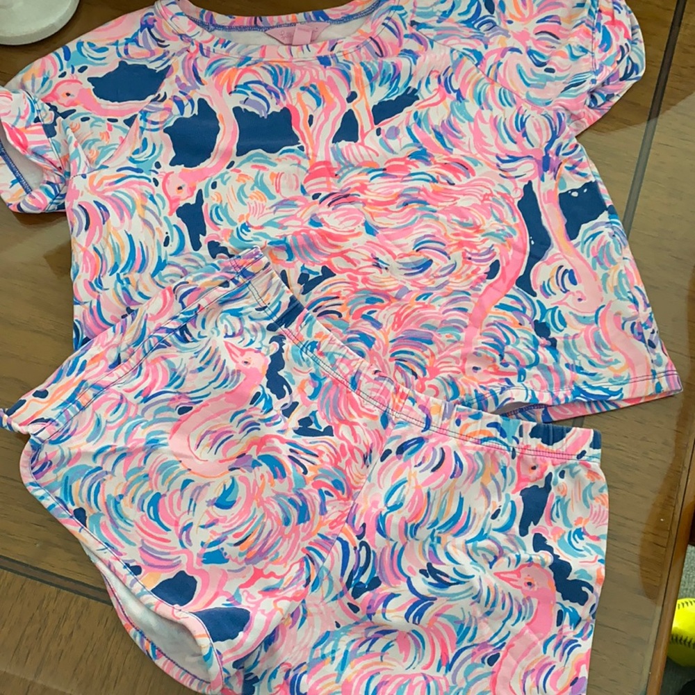 Lilly Pulitzer girls 2 piece set size xl